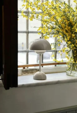 &Tradition Portabla Lampor|Portabla Lampor-Flowerpot VP9 Bordslampa Portabel, Matt Light Grey