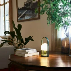 Marset Portabla Lampor|Portabla Lampor-FollowMe Bordslampa Portabel, Vit