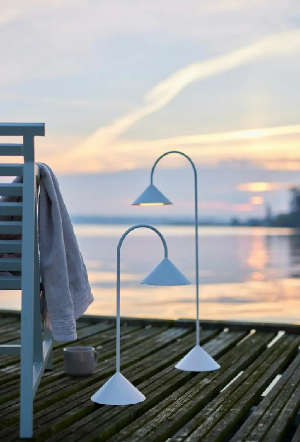 Frandsen Portabla Lampor|Portabla Lampor-Grasp Bordslampa Portabel 47 cm, Matt Beetroot