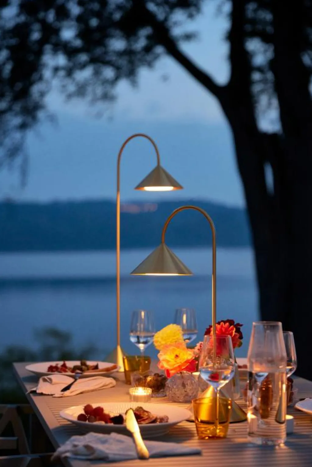 Frandsen Portabla Lampor|Portabla Lampor-Grasp Bordslampa Portabel 47 cm, Matt Beetroot