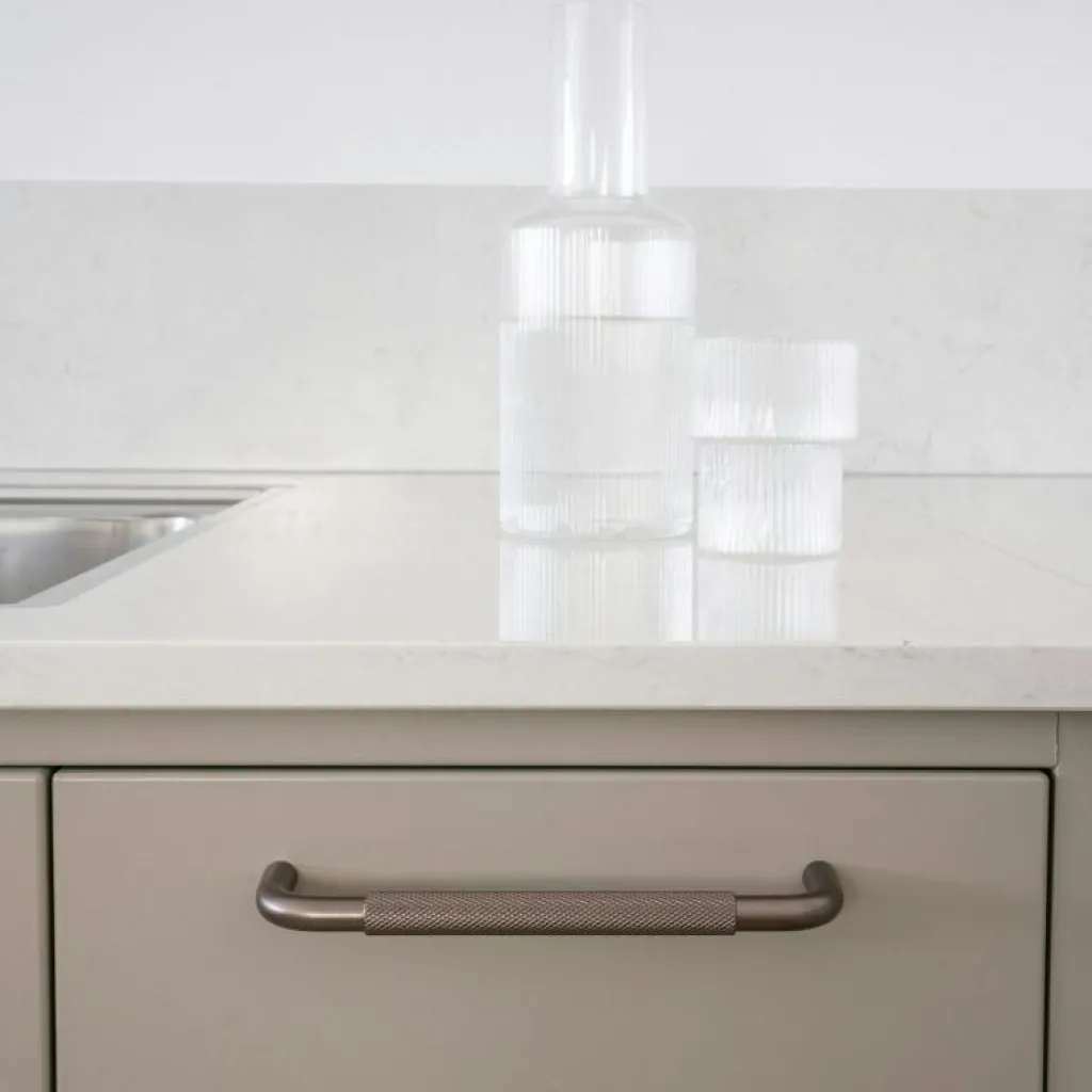 Beslag Design Knoppar & Dörrhandtag-Helix Handtag 128, Rostfritt Stål