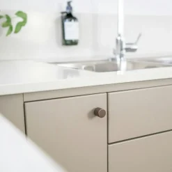 Helix Knopp, Mattsvart