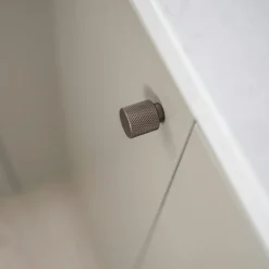 Helix Knopp, Mattsvart