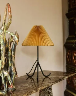 Dusty Deco Sidobord & Avlastningsbord-Hexagon Konsolbord, Mörkbetsad Ask