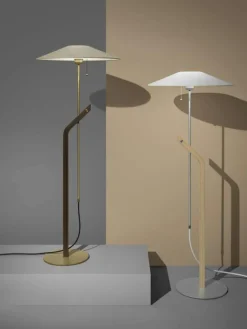 ateljé Lyktan Golvlampor-Hockey Golvlampa, Rökt Ek