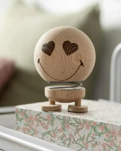Hoptimist Dekorativa Accessoarer-Smiley Love Figur M, Naturlig Ek
