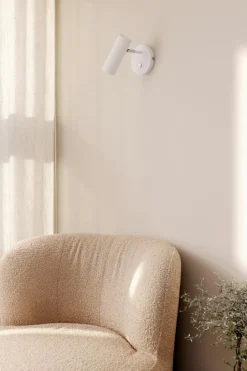 Hubble Vägglampa, Brons