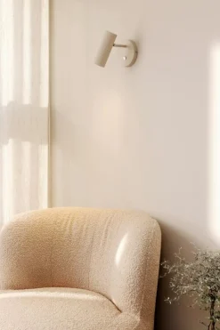 Hubble Vägglampa, Brons