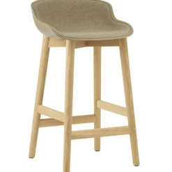Normann Copenhagen Barstolar & Barpallar-Hyg Barstol 75 cm, Klädd Framsida, Sand / Ek