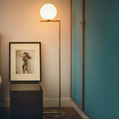 IC Lights F1 Golvlampa, Svart