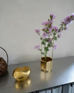 Ikebana Vas, Mässing