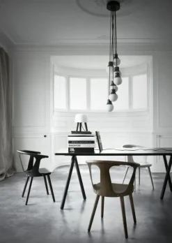 In Between Stol Sk1, Oljad Valnöt