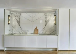 DCWéditions Vägglampor|Plafonder-In The Tube 100-500 Vägglampa, Svart / Guldreflektor / Guldnät