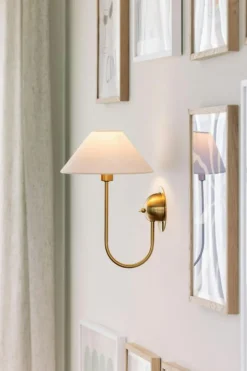 Iris Vägglampa, Blush