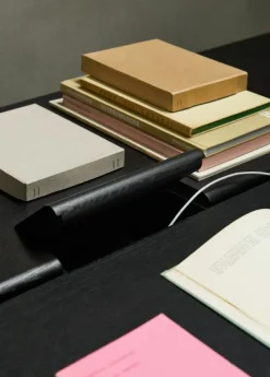 Ita OS2 Skrivbord Med Sladdförvaring 95x260 cm, Ek