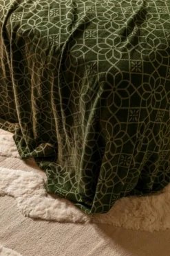 Decotique Överkast-Juliette Överkast 260x260 cm, Mörkgrön