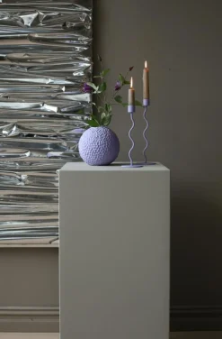 Kaia Vas 15 cm, Mörklila