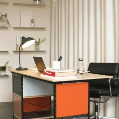 Fritz Hansen Skrivbordslampor|Bordslampor-KAISER idell™ 6556-T Bordslampa, Mässing / Bespoke Green