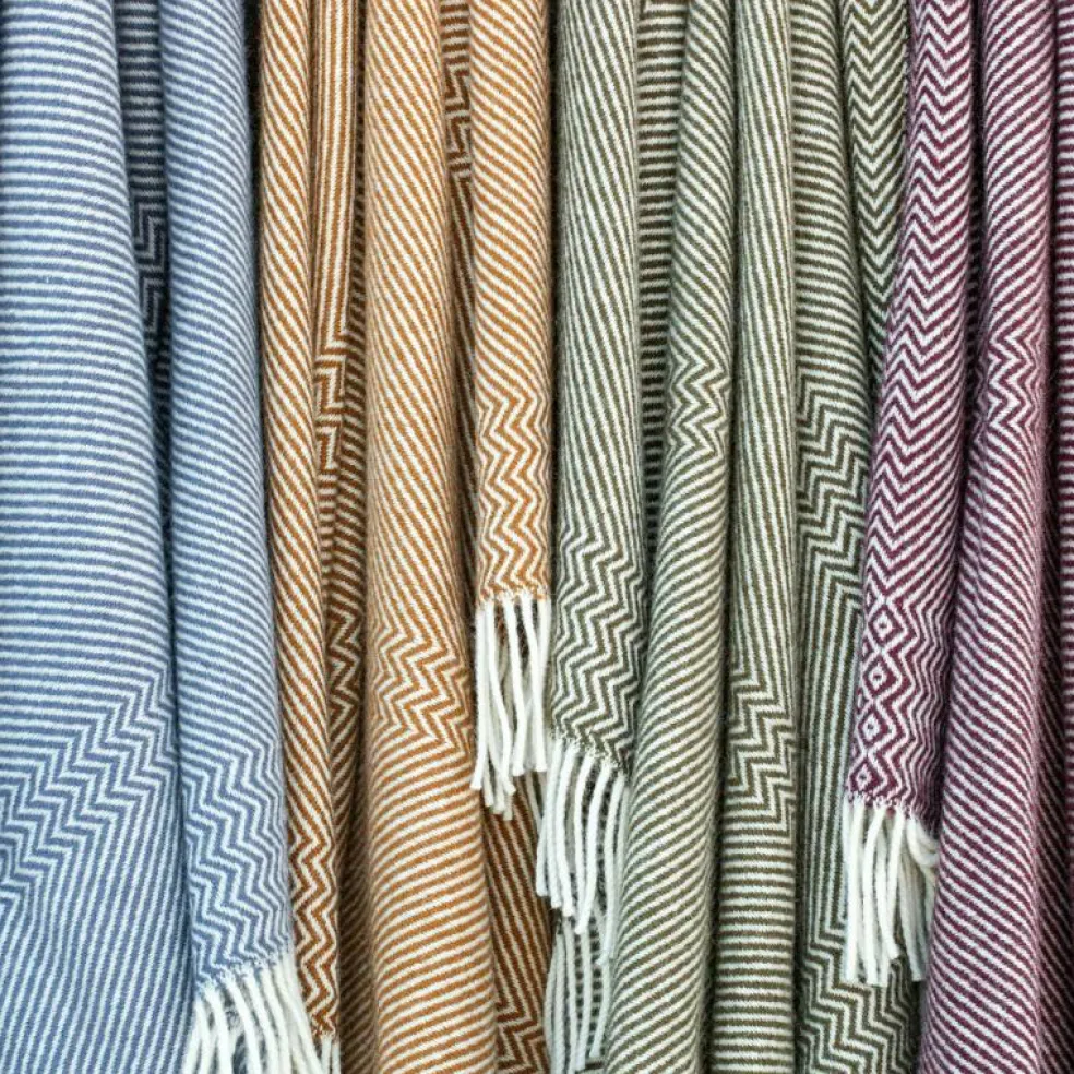 Kattefot Pläd 150x220 cm, Ljusgrå