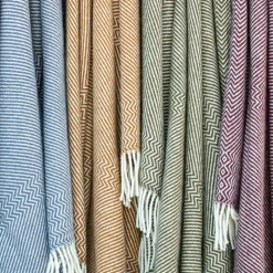 Kattefot Pläd 150x220 cm, Ljusgrå