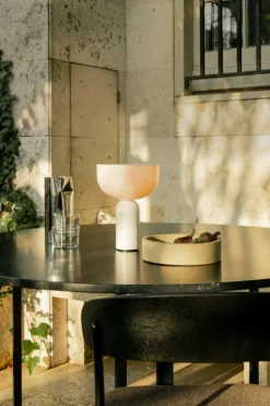 Kizu Bordslampa Portabel, Kunis Breccia