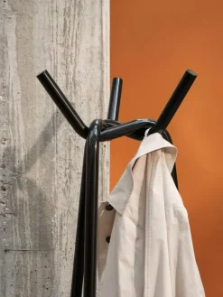 Knit Klädhängare, Svart