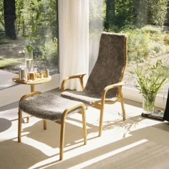Lamino Fåtölj Med Fotpall Fårskinn, Sahara / Oljad Ek