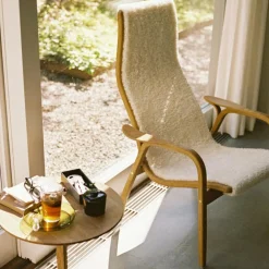 Lamino Fåtölj Med Fotpall Fårskinn, Sahara / Oljad Ek