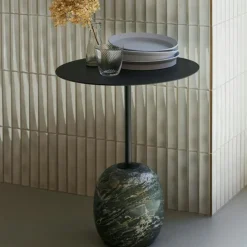 &Tradition Sidobord & Avlastningsbord|Soffbord-Lato LN8 Bord 40 cm, Lackerad Ek / Crema Diva Marble