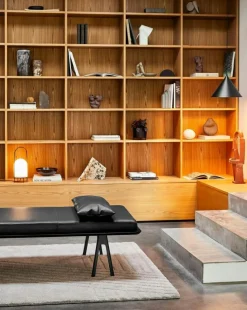 Woud Dagbäddar & Liggfåtöljer-Level Dagbädd, Svart Läder / Svart Ek