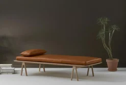 Woud Dagbäddar & Liggfåtöljer-Level Dagbädd, Svart Läder / Svart Ek