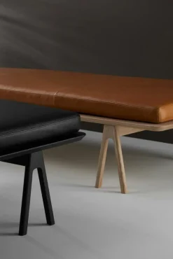 Woud Dagbäddar & Liggfåtöljer-Level Dagbädd, Svart Läder / Svart Ek