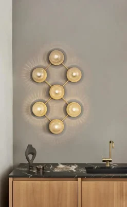 Nuura Vägglampor-Liila 7 Vägg-/Taklampa, Nordic Gold / Opal