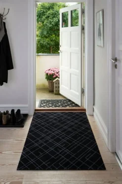 Lines Dörrmatta Svart / Grå, 130x90 cm
