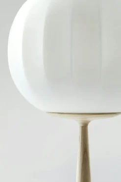 Lita Bordslampa 18 cm, Ask / Opalglas