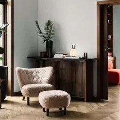 &Tradition Fotpallar|Fåtöljer-Little Petra VB1 Loungestol Set, Fårskinn Moonlight / Valnöt