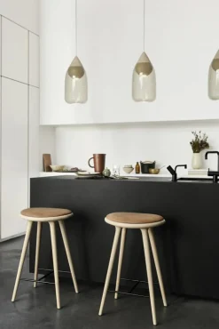 Mater Fönsterlampor|Pendellampor-Liuku Drop Pendel, Mattlackad Lindträ / Rökt Glas