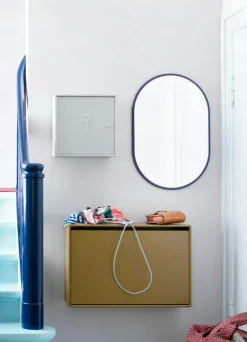 Look Spegel, Monarch