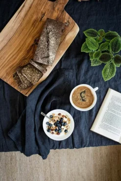 Lovely Linen Dukar & Löpare-Lovely Bordsduk 145x300 cm, Jeep Green