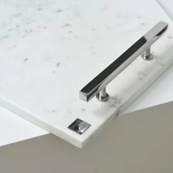 Hilke Collection Brickor-Marmorbricka med Handtag, Vit / Mässing