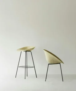 Normann Copenhagen Barstolar & Barpallar-Mat Barpall 65 cm, Seaweed / Cream