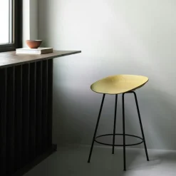 Normann Copenhagen Barstolar & Barpallar-Mat Barpall 65 cm, Seaweed / Cream