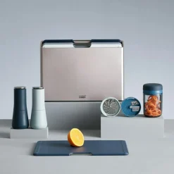 Joseph Joseph Kryddkvarnar-Milltop Salt- Och Pepparkvarnsset, Grå