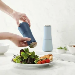 Joseph Joseph Kryddkvarnar-Milltop Salt- Och Pepparkvarnsset, Grå