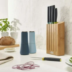 Joseph Joseph Kryddkvarnar-Milltop Salt- Och Pepparkvarnsset, Grå