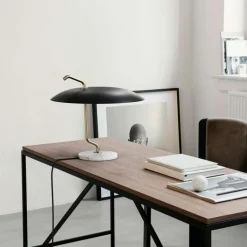 Astep Skrivbordslampor|Bordslampor-Model 537 Bordslampa, Mässing / Vit