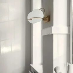 Model 237/2 Vägglampa, Champagne