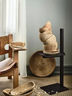 Museum Sidobord, Mörkbrun