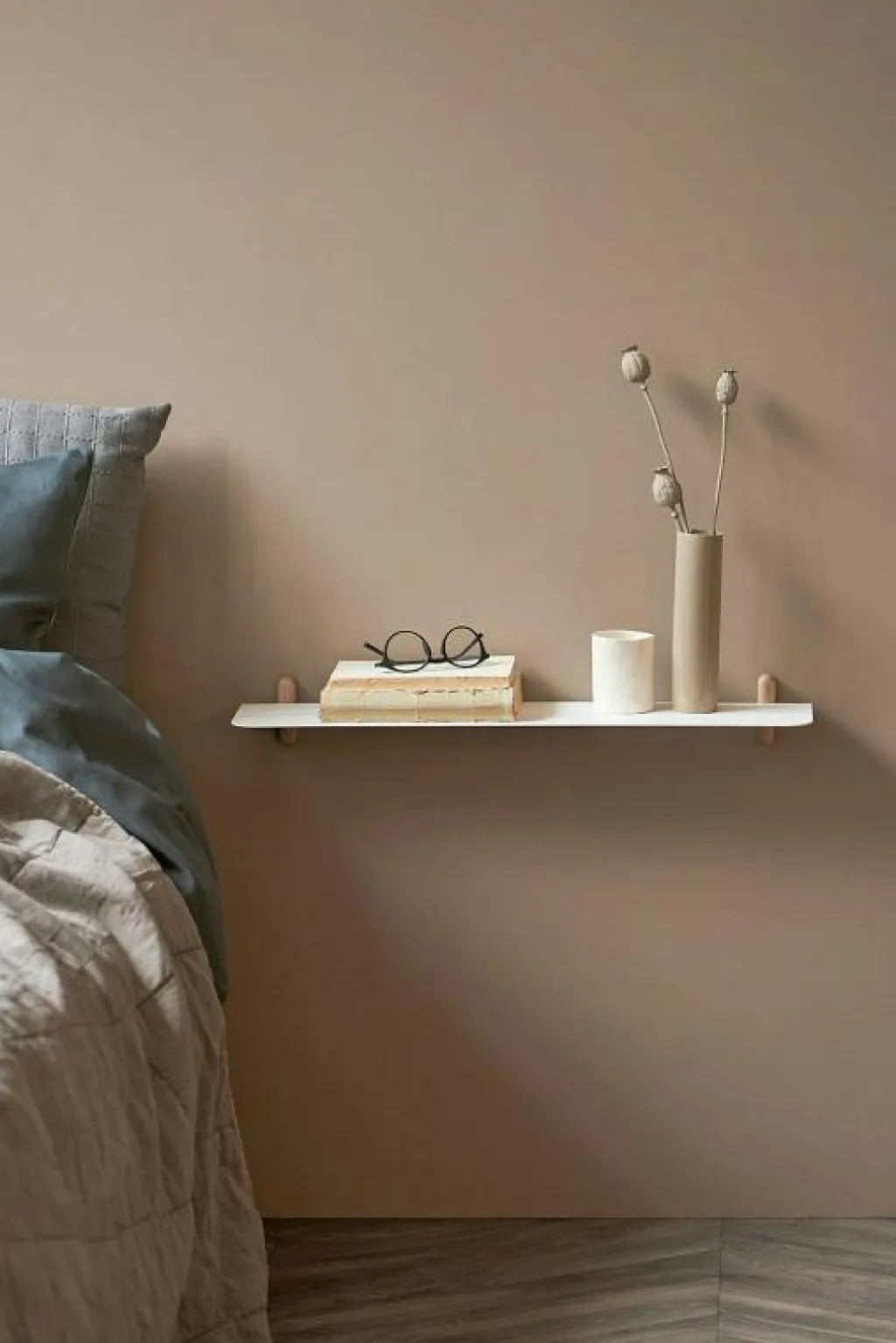 Gejst Vägghyllor-Nivo Vägghylla G, Ljus Ek / Vit