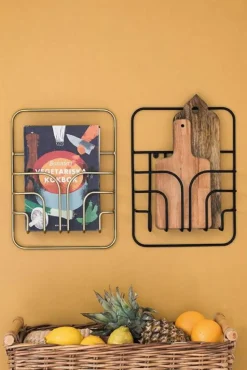 Now S Tidningsställ, Mässing